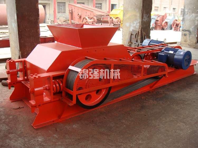 對輥制砂機(jī)(圖3)